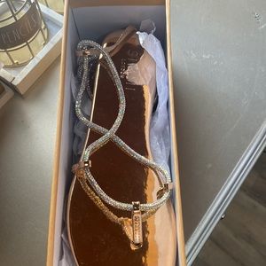 Uk 7 US 9 (size) SIMMI shoes.